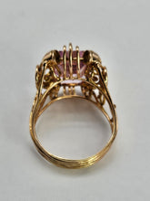 Cargar imagen en el visor de la galería, 0778: Vintage: 14ct Gold Large Emerald Cut Pink Sapphire Cocktail Ring- Pink statement,
