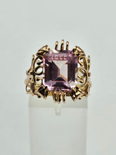Cargar imagen en el visor de la galería, 0778: Vintage: 14ct Gold Large Emerald Cut Pink Sapphire Cocktail Ring- Pink statement,