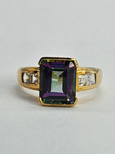 Cargar imagen en el visor de la galería, 1000: Vintage: 9ct Gold Caribbean Topaz Moonstones Cocktail Ring- extraordinary