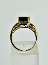 Cargar imagen en el visor de la galería, 1000: Vintage: 9ct Gold Caribbean Topaz Moonstones Cocktail Ring- extraordinary