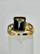 Cargar imagen en el visor de la galería, 1000: Vintage: 9ct Gold Caribbean Topaz Moonstones Cocktail Ring- extraordinary