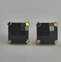 Load image into Gallery viewer, 1124: Vintage: 14ct Gold Square Cut Rich Red Garnet Stud Earrings