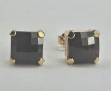 Load image into Gallery viewer, 1124: Vintage: 14ct Gold Square Cut Rich Red Garnet Stud Earrings