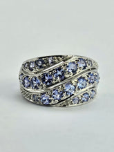 Cargar imagen en el visor de la galería, 1103: Vintage: : 9ct White Gold Tanzanites Statement Cocktail Ring- Fabulous