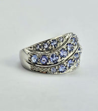 Cargar imagen en el visor de la galería, 1103: Vintage: : 9ct White Gold Tanzanites Statement Cocktail Ring- Fabulous