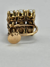 Cargar imagen en el visor de la galería, 1116: Vintage: 9ct Gold Square Set 18 Cultured Pearls Screw Back Earrings- substantial