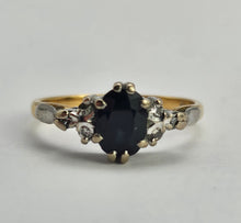 Cargar imagen en el visor de la galería, 1197: Vintage: 18ct Gold Australian Blue Sapphire 6 Diamonds Dress Ring- Date-Mark 1979