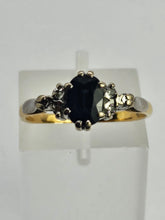 Cargar imagen en el visor de la galería, 1197: Vintage: 18ct Gold Australian Blue Sapphire 6 Diamonds Dress Ring- Date-Mark 1979