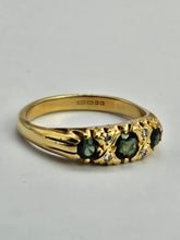 Cargar imagen en el visor de la galería, 1207: Vintage: 18ct Gold Tsavorites (Green Garnets) Diamonds Dress Ring- a rare find, exquisite combination