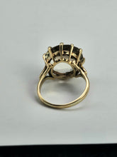 Cargar imagen en el visor de la galería, 1394: Vintage: 9ct Gold Round Cut Quartz Statement Cocktail Ring- Date-Mark 1967