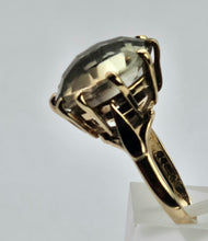Cargar imagen en el visor de la galería, 1394: Vintage: 9ct Gold Round Cut Quartz Statement Cocktail Ring- Date-Mark 1967