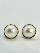 Load image into Gallery viewer, 1402: Vintage: 9ct Gold Large Cultured Pearl Stud/Clip Earrings- lovely and substantial