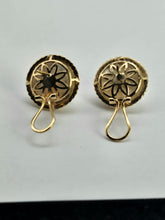 Load image into Gallery viewer, 1402: Vintage: 9ct Gold Large Cultured Pearl Stud/Clip Earrings- lovely and substantial