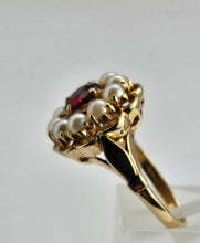 Cargar imagen en el visor de la galería, 1421: Vintage: Large 9ct Gold Garnet Seed Pearls Cocktail Ring- Date- Mark 1963
