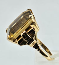 Cargar imagen en el visor de la galería, 1449: Vintage: 18ct Gold Large Square Cut Citrine Cocktail Ring- UPDATED
