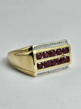 Cargar imagen en el visor de la galería, 1468: Vintage: 9ct Gold 10 Rubies Diamonds Geometric Set Cocktail Ring- Statement weight, gorgeous stones