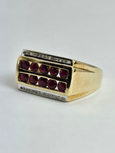 Cargar imagen en el visor de la galería, 1468: Vintage: 9ct Gold 10 Rubies Diamonds Geometric Set Cocktail Ring- Statement weight, gorgeous stones