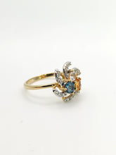Cargar imagen en el visor de la galería, 1216: Vintage: 9ct Gold Swirl Cocktail Ring- Citrine, Blue & Glacier Topaz