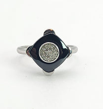Cargar imagen en el visor de la galería, 1214: Vintage: 9crt White Gold Diamonds Green Tourmaline Geometric Set Ring- exquisite
