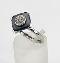 Cargar imagen en el visor de la galería, 1214: Vintage: 9crt White Gold Diamonds Green Tourmaline Geometric Set Ring- exquisite