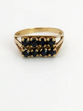 Cargar imagen en el visor de la galería, 1083: Vintage: 9ct Gold 8 French Blue Sapphires Geometric Set Ring