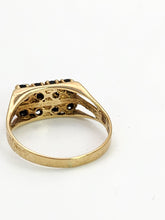 Cargar imagen en el visor de la galería, 1083: Vintage: 9ct Gold 8 French Blue Sapphires Geometric Set Ring