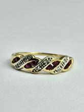 Cargar imagen en el visor de la galería, 1165: Vintage: 9ct Gold Rubies Diamonds Dress/Stacker Ring - sparkling symmetry