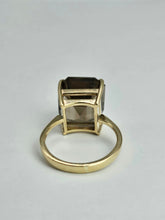 Load image into Gallery viewer, 6308: Vintage: 9ct Gold Large Emerald Cut Smokey Quartz Statement Ring