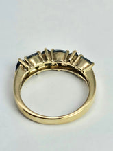 Cargar imagen en el visor de la galería, 1487: Vintage: Rare 9ct Gold Trillion Cut Aquanarines 6-Stone Ring- special