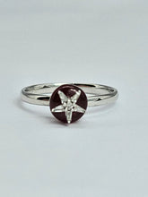Cargar imagen en el visor de la galería, 1500: Vintage: 18ct White Gold Ruby Dress/Stacker  Ring- petite, cute, sparkly