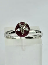 Cargar imagen en el visor de la galería, 1500: Vintage: 18ct White Gold Ruby Dress/Stacker  Ring- petite, cute, sparkly