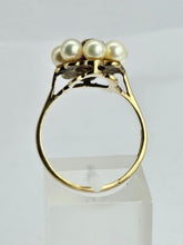 Load image into Gallery viewer, 6352: Vintage 9ct Gold Amethyst Pearls Flower Head Ring- finest quality
