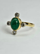 Cargar imagen en el visor de la galería, 1458: Vintage: Extraordinary 18ct Gold Emerald Diamonds Geometric Set Ring