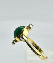 Cargar imagen en el visor de la galería, 1458: Vintage: Extraordinary 18ct Gold Emerald Diamonds Geometric Set Ring
