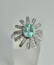 Cargar imagen en el visor de la galería, 1562: Vintage: 18ct White Gold Aquamarine Diamonds Starburst Ring- absolutely fabulous