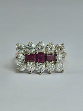 Cargar imagen en el visor de la galería, 1670: Vintage: 18ct Gold Rubies Diamonds Cocktail Ring- Exceptional