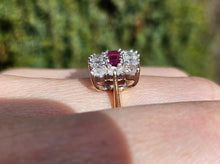 Cargar imagen en el visor de la galería, 1670: Vintage: 18ct Gold Rubies Diamonds Cocktail Ring- Exceptional