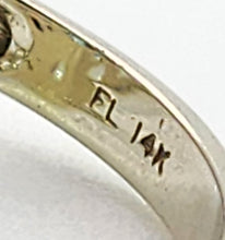 Cargar imagen en el visor de la galería, 1556: Vintage: 14ct White Gold Marquise Cut Blue Topaz Openwork Dress Ring