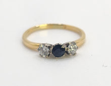 Load image into Gallery viewer, 0269: Vintage; 18ct Gold Blue Sapphire Diamonds 3-Stone Straight Ring- very fine example