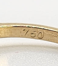 Load image into Gallery viewer, 0269: Vintage; 18ct Gold Blue Sapphire Diamonds 3-Stone Straight Ring- very fine example