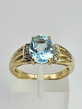 Cargar imagen en el visor de la galería, 1753: Vintage; 9ct Gold Large Swiss Blue Topaz Cocktail Ting- lovely cut an colour