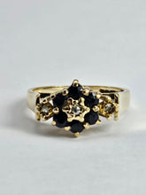 Cargar imagen en el visor de la galería, 1377: Vintage: 9ct Gold Blue Sapphires Diamonds Flowerhead Ring- From 1975