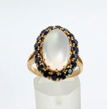 Cargar imagen en el visor de la galería, 1725: Vintage:18ct Gold Large Moonstone (7ct) 18 Blue Sapphires Cocktail Ring- sensational