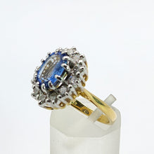 Load image into Gallery viewer, 9094 : Vintage: Exceptional 18ct Gold Ceylon Blue Sapphire Diamonds Diana Cluster Ring- From 1982