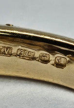 Load image into Gallery viewer, 1522: Vintage: 9ct Gold Large Cushion Cut Mint Green Amethyst Tanzanites Cocktail Ring- exceptional