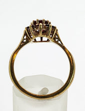 Load image into Gallery viewer, 1662: Vintage: 9ct Gold Almandine Garnets Flowerhead Ring- lovely mature colours