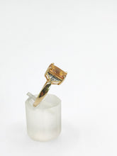 Load image into Gallery viewer, 1547: Vintage: 9ct Gold Mystic Topaz Diamonds Ring - lovely colours