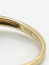 Load image into Gallery viewer, 1778: Vintage: 9ct Gold Green Topaz Stacker/Dress Ring- gorgeous green