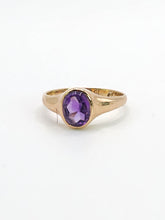 Load image into Gallery viewer, 0871: Antique: 9ct Gold Lilac Amethyst Signet Ring- From 1911