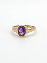 Load image into Gallery viewer, 0871: Antique: 9ct Gold Lilac Amethyst Signet Ring- From 1911